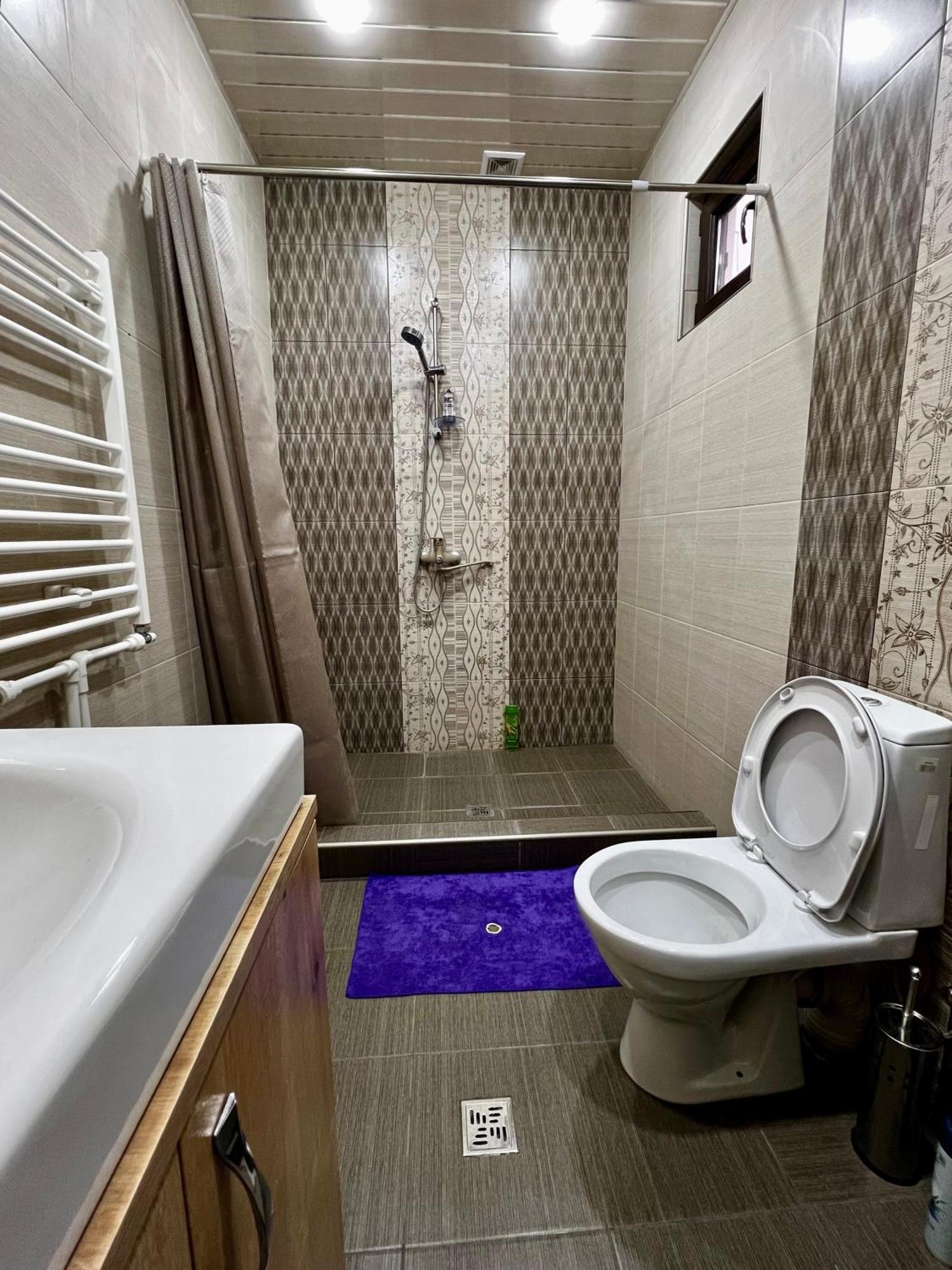 New , Comfortable 3 Bedroom House 예레반 외부 사진