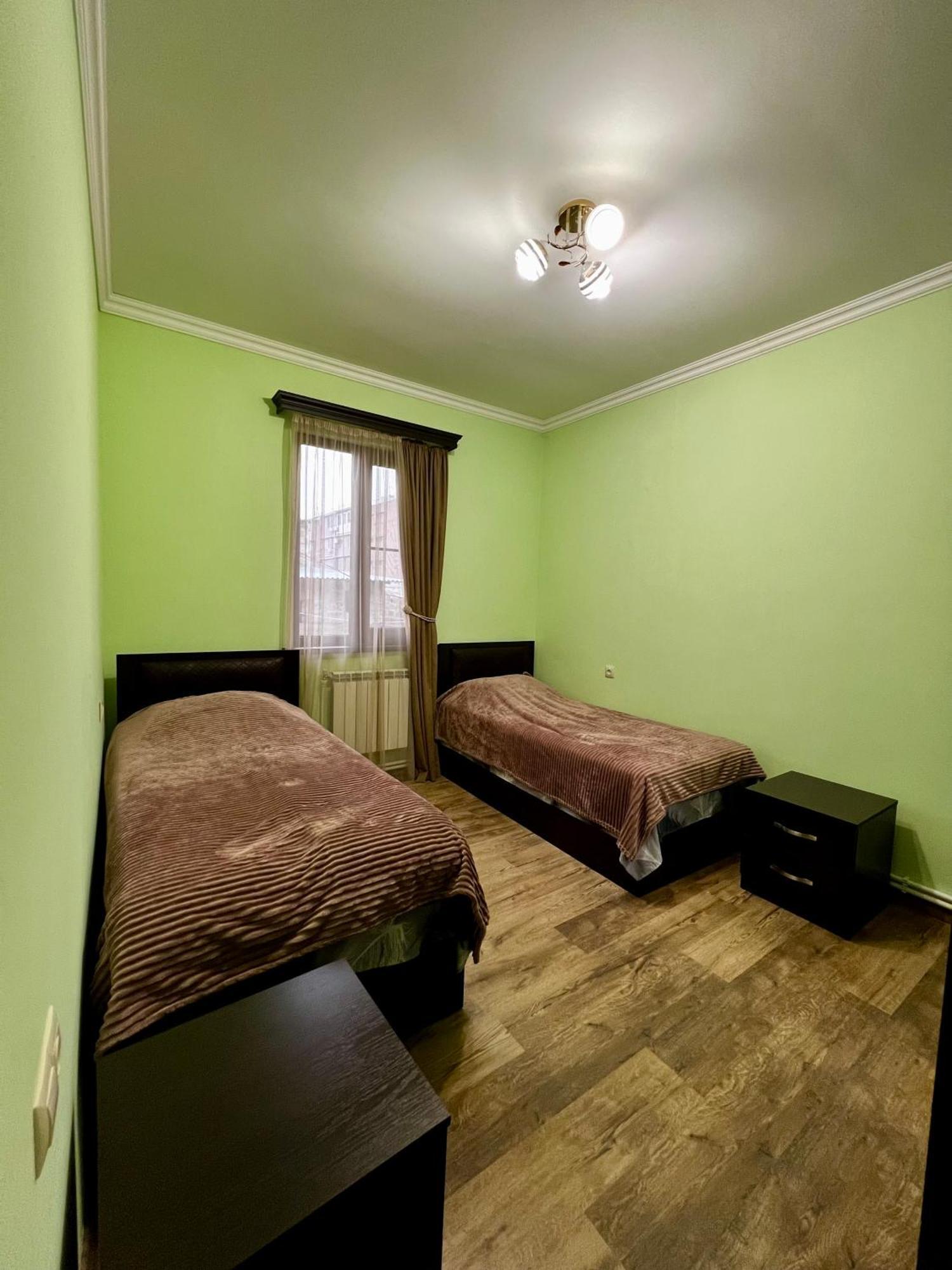 New , Comfortable 3 Bedroom House 예레반 외부 사진